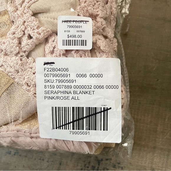 Free People Seraphina Blanket for children Pink/ Rose lace tulle NWT Rare - Picture 6 of 8